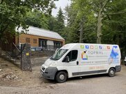 Mestské lesy - infocentrum Kamzík - 06/2022 Maľovanie objektov eko-centra